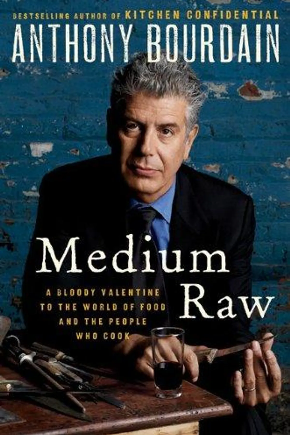 Couverture de « Medium Raw »