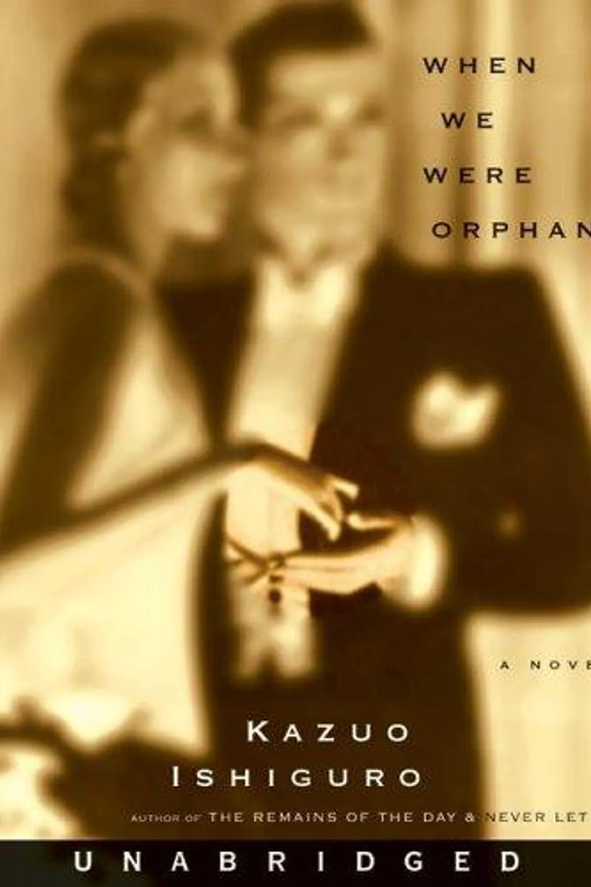 Couverture de « When We Were Orphans »